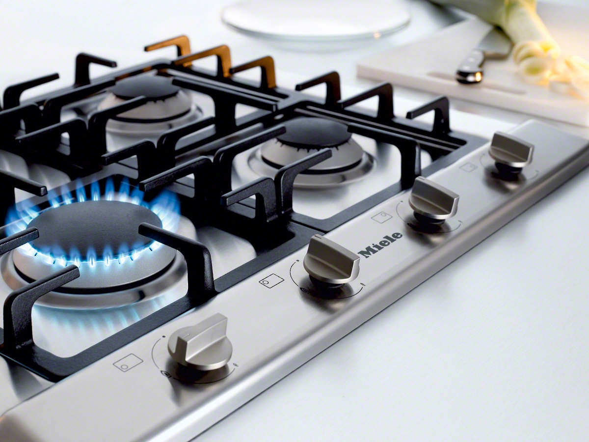 MIELE KM 2010 Gaskochfeld (650 mm breit, 4 Kochzonen)