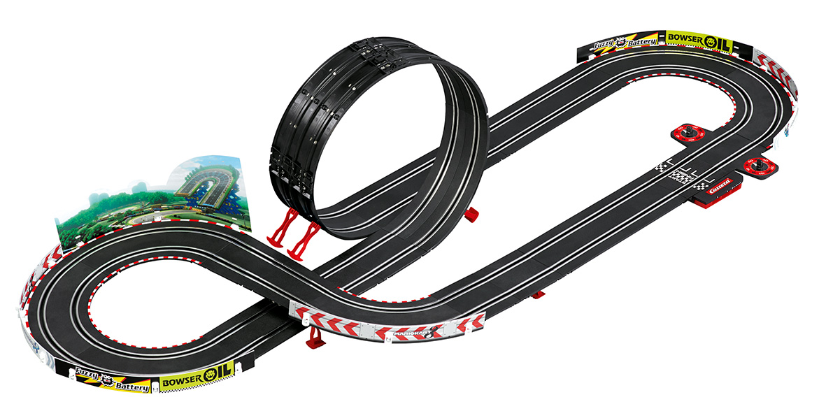 Rennstrecke für Slotcars mit einer Achterschleife und einer vertikalen Schleife. Weißer Hintergrund.
