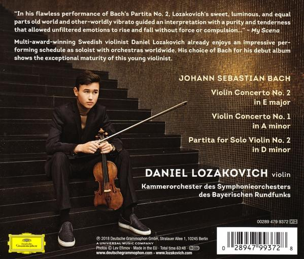 Achterkant van een klassiek muziekalbum met een violist die een viool vasthoudt.