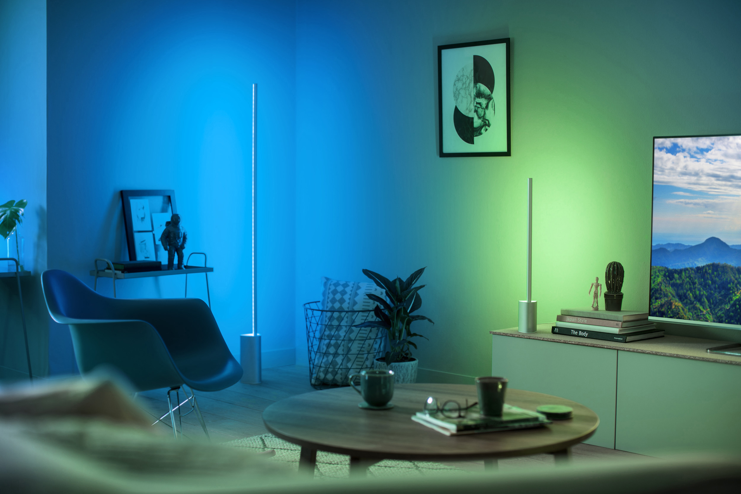 PHILIPS Hue Signe Bluetooth Tischleuchte Mehrfarbig