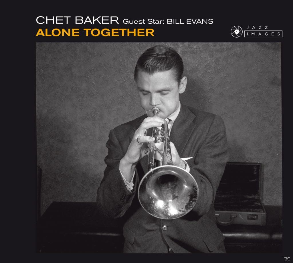 Album borító: Chet Baker trombitál. Szöveg: Chet Baker, Alone Together. Fekete-fehér kép.