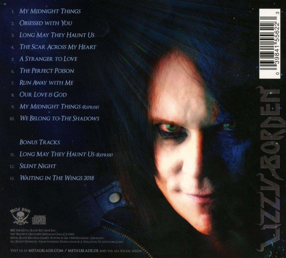 Albumcover mit einem Frauengesicht, langen dunklen Haaren und Album-Trackliste.