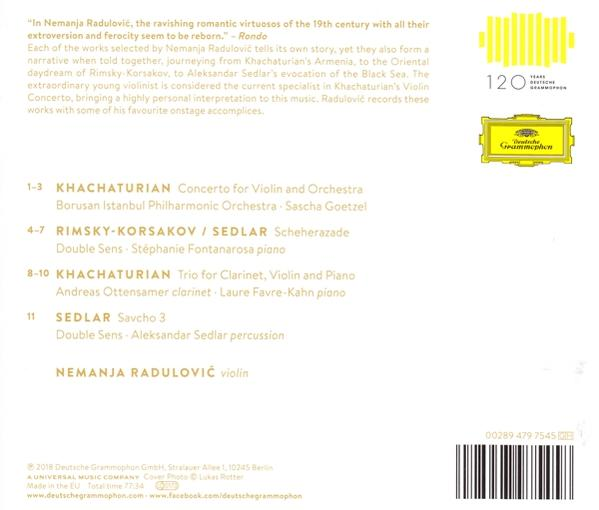 Rückseite einer Klassik-CD. Der Text beschreibt die vorgestellten Werke und Künstler, mit Logos und Text.