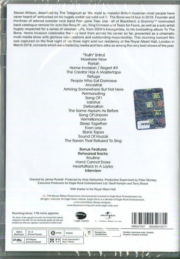 DVD hátlap: tracklist, előadó neve, pecsét, és szöveg a film részleteiről.