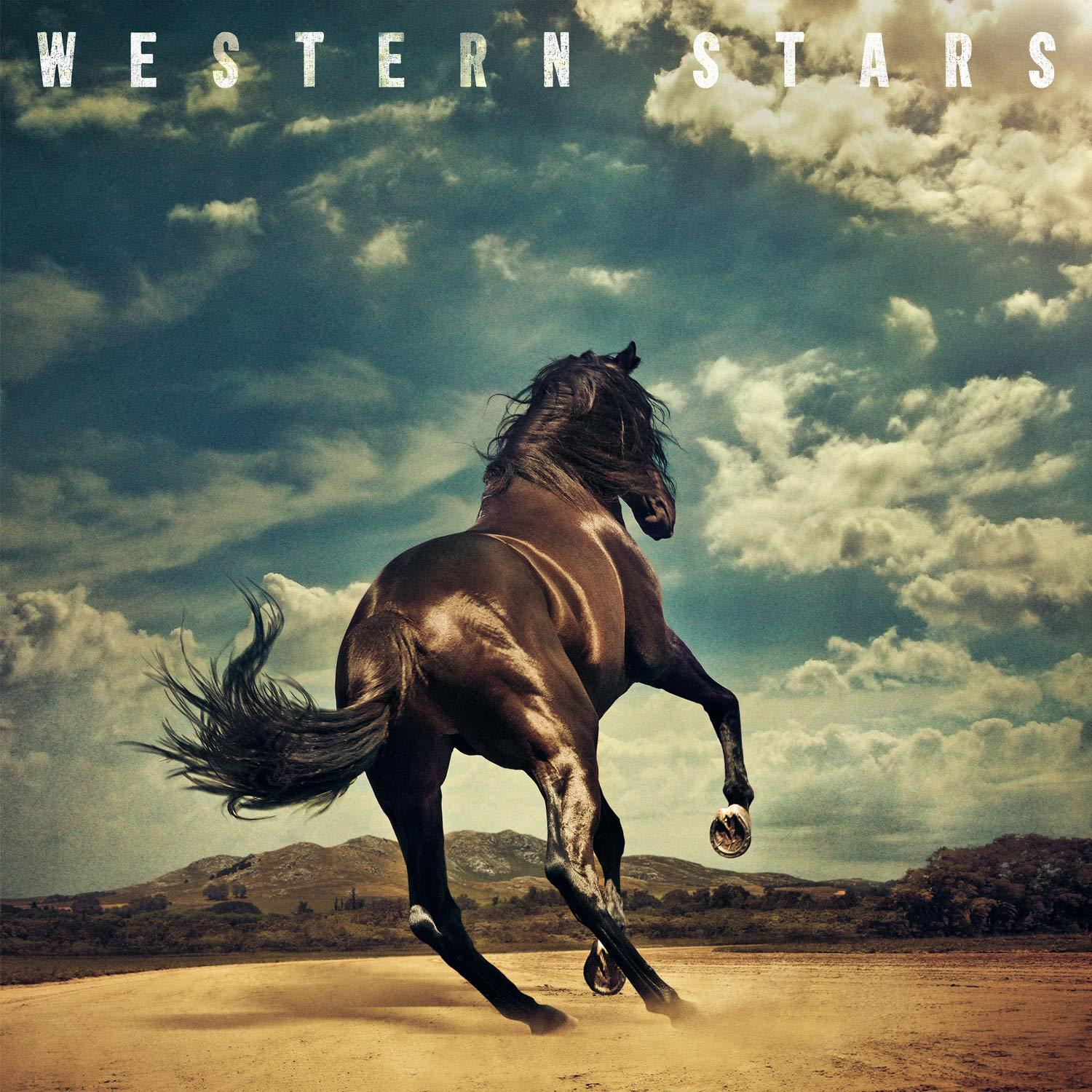 Album borítója egy fekete lóval, amint egy felhős égbolt előtt vágtat, a 'WESTERN STARS' felirattal.