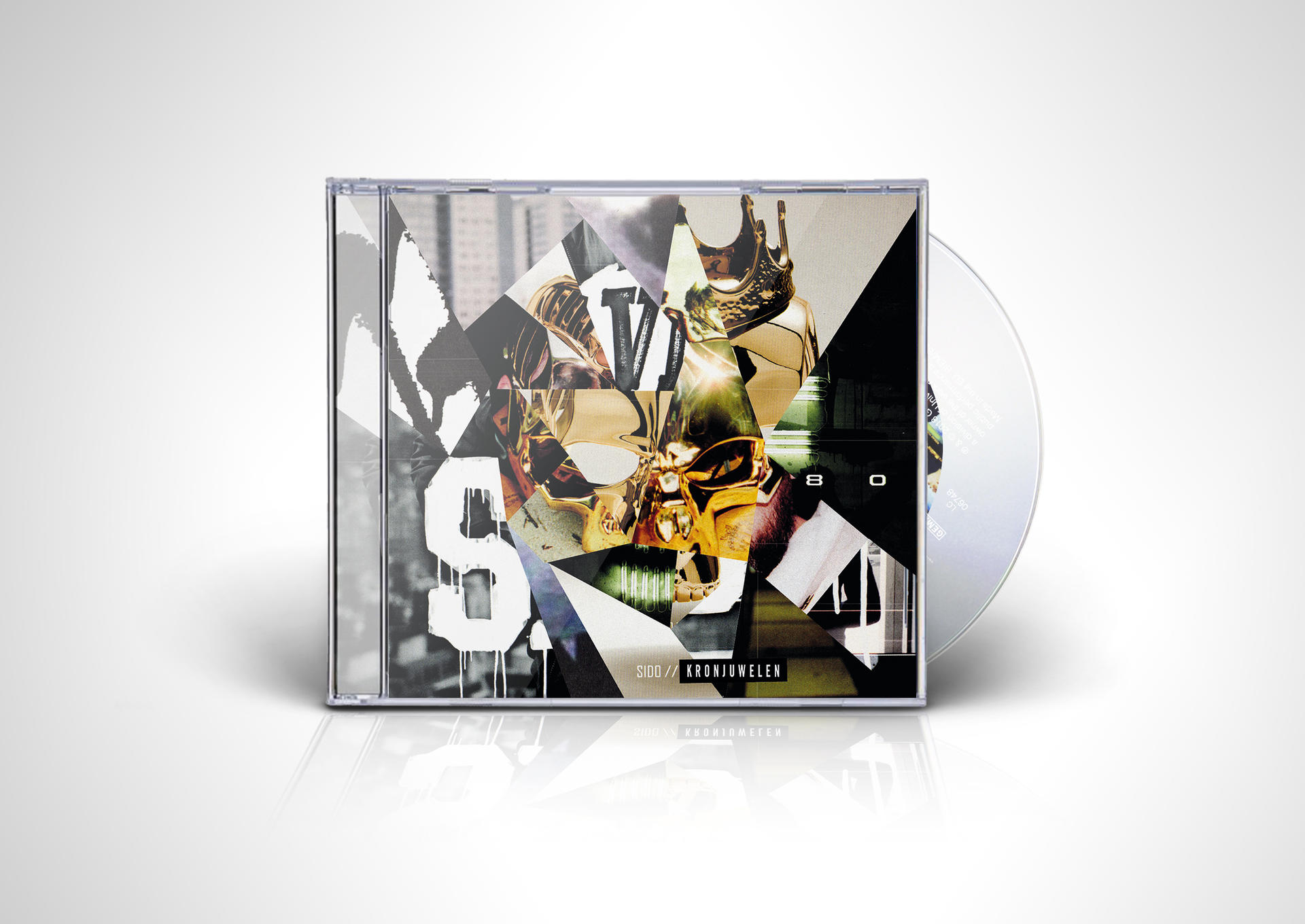 Eine CD-Hülle mit einem goldenen Gesicht und einem Schwarz-Weiß-Design.