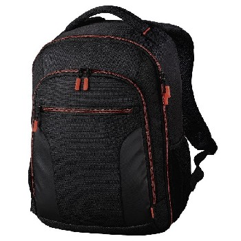 Mochila negra con ribete rojo, cremalleras y bolsillos visibles. Logotipo de la marca Hama.