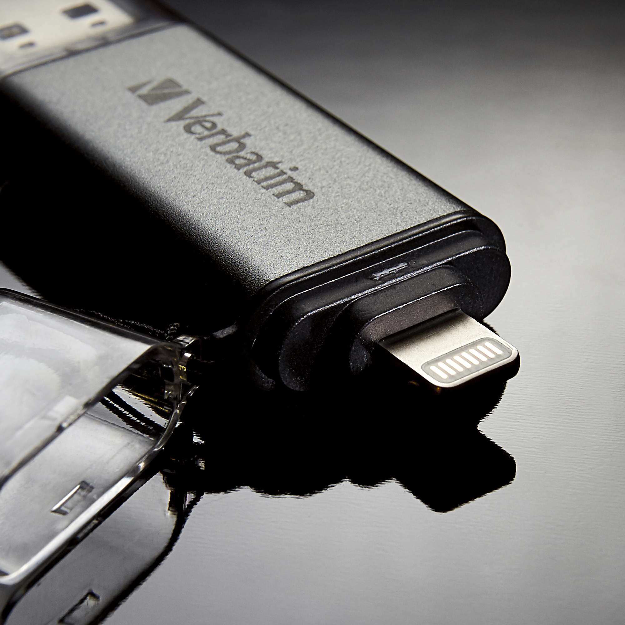 VERBATIM 49304 iStore 'n' Go Lightning / USB 3.0 USB-Stick Lightning/USB 3.0-Stick, 16 GB, Silber