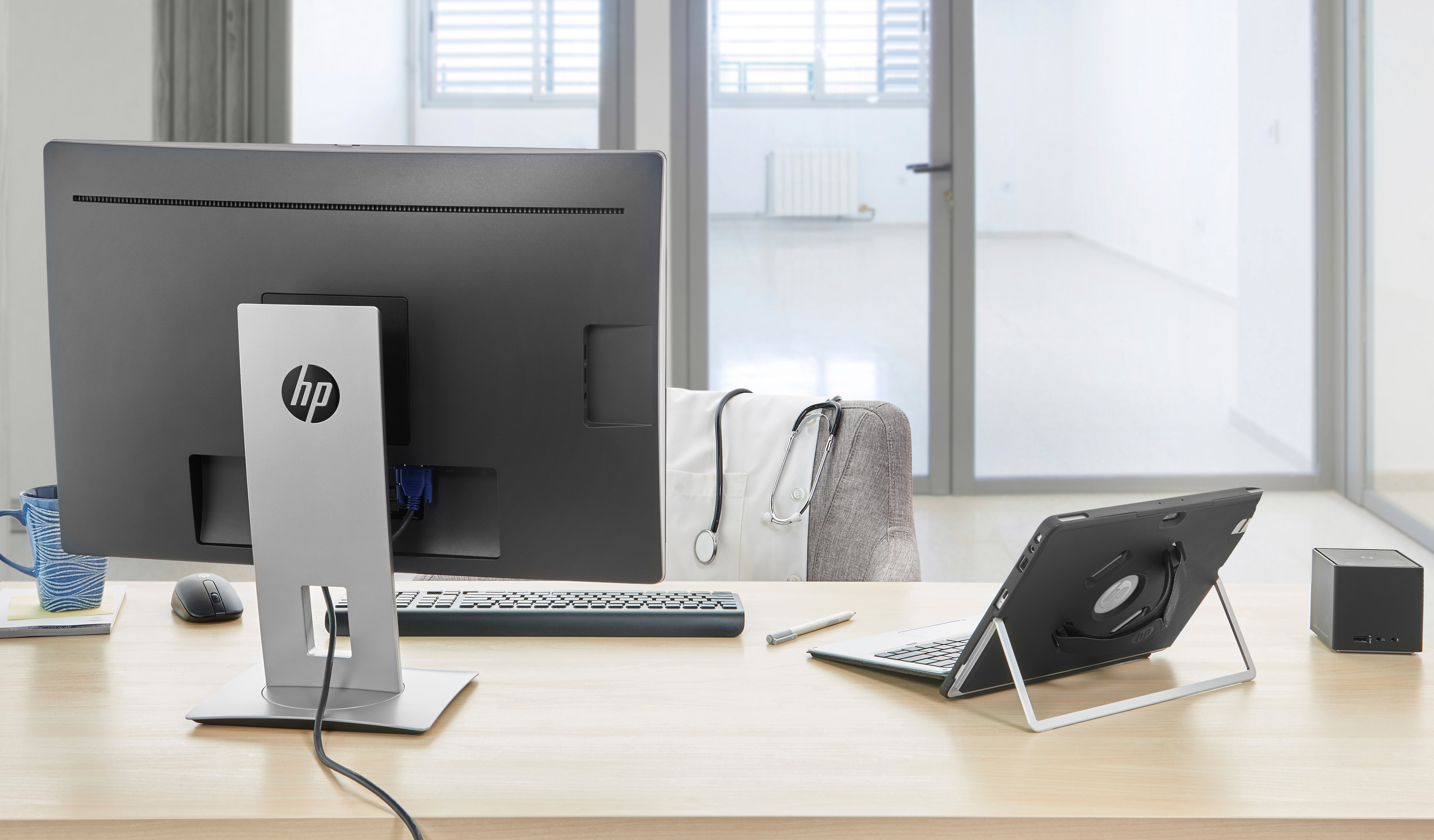 HP - B2B Elite x2 1012 G1 - 12 Zoll - Intel® Core™ M m7-6Y75 - 8 GB - 256 GB