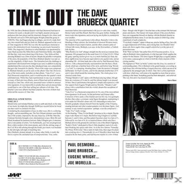 A Dave Brubeck Quartet 'Time Out' című albumának borítója. Fekete-fehér fotó.