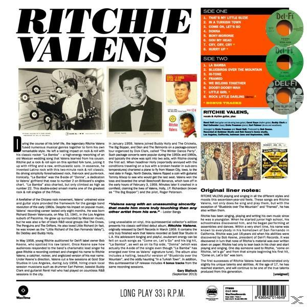 Album borító Ritchie Valens fotóival és vinil lemezcímkékkel.