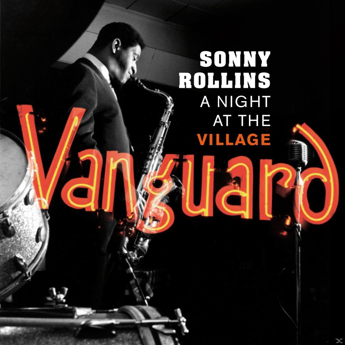 Album borító Sonny Rollins-szal, aki szaxofonozik, a Vanguard felirat előtt.