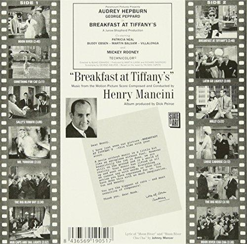 A Breakfast at Tiffany's film album borítója. Audrey Hepburn szerepel. Henry Mancini fotóját is tartalmazza.