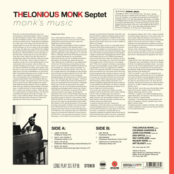 Album borító szöveggel és egy zenész monokróm képével. A háttér világos.