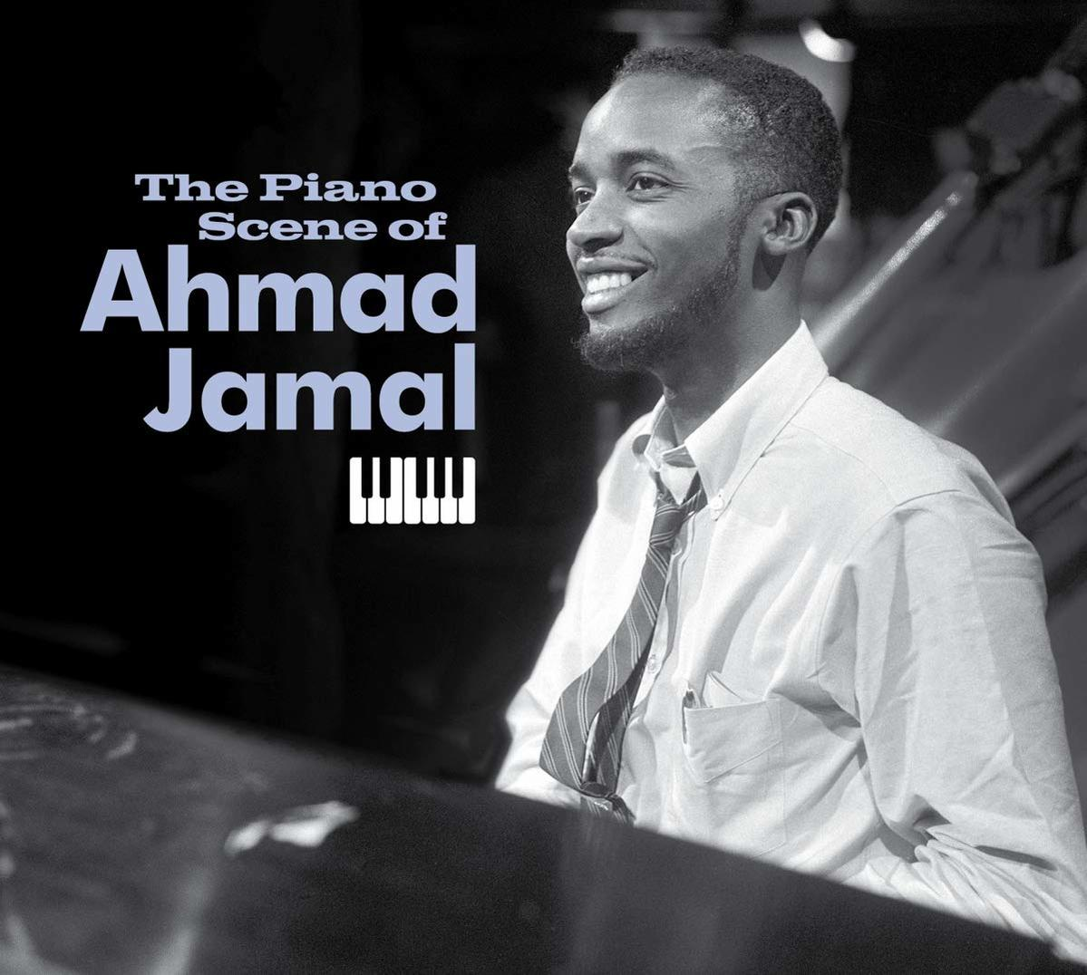 Mosolygó férfi, zongoránál. 'The Piano Scene of Ahmad Jamal' felirat és zongorabillentyűzet.