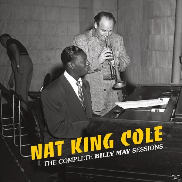 Fekete-fehér kép zenészekről stúdióban. 'Nat King Cole' és 'Billy May Sessions' felirat.