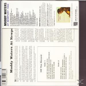 Cover des Albums Muddy Waters At Newport 1960. Text und Titellisten sind auf dem Cover gedruckt.