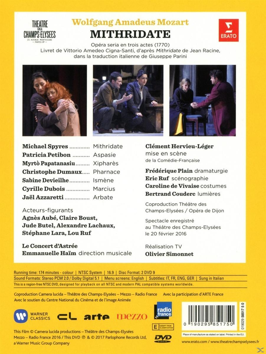 DVD-Hülle einer Oper. Schauspieler sind in Szenen. Der Text auf der Rückseite gibt Details zur Produktion und zu den Credits wieder.