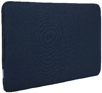 Una funda rectangular para portátil de color azul marino.