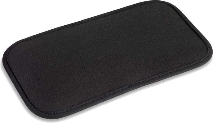 Un coussinet rectangulaire noir aux coins arrondis. Il a un bord noir et une surface légèrement texturée.