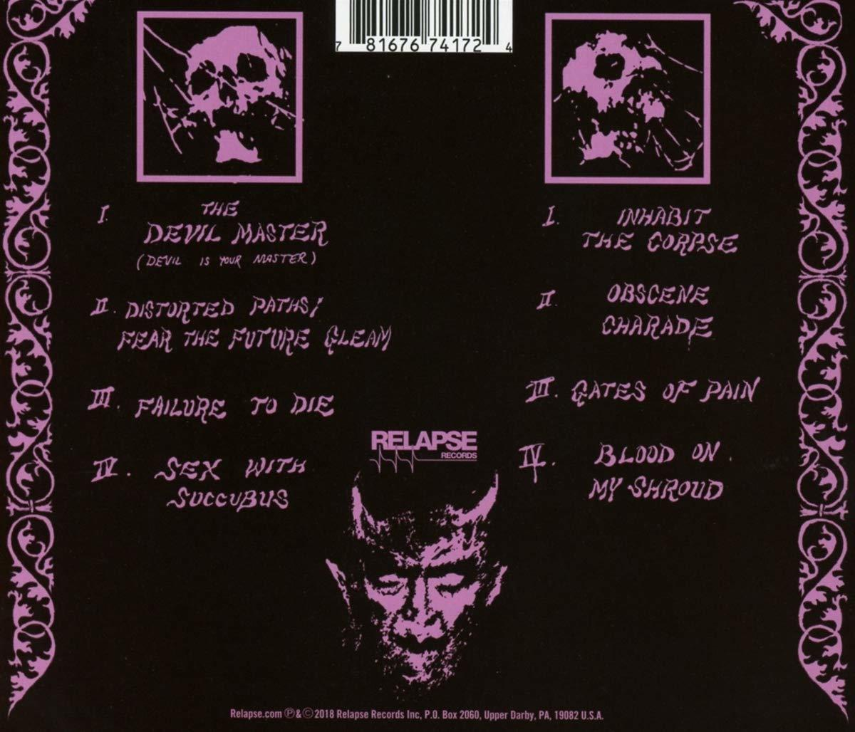 Pochette d'album avec une tête de mort et des titres de chansons.