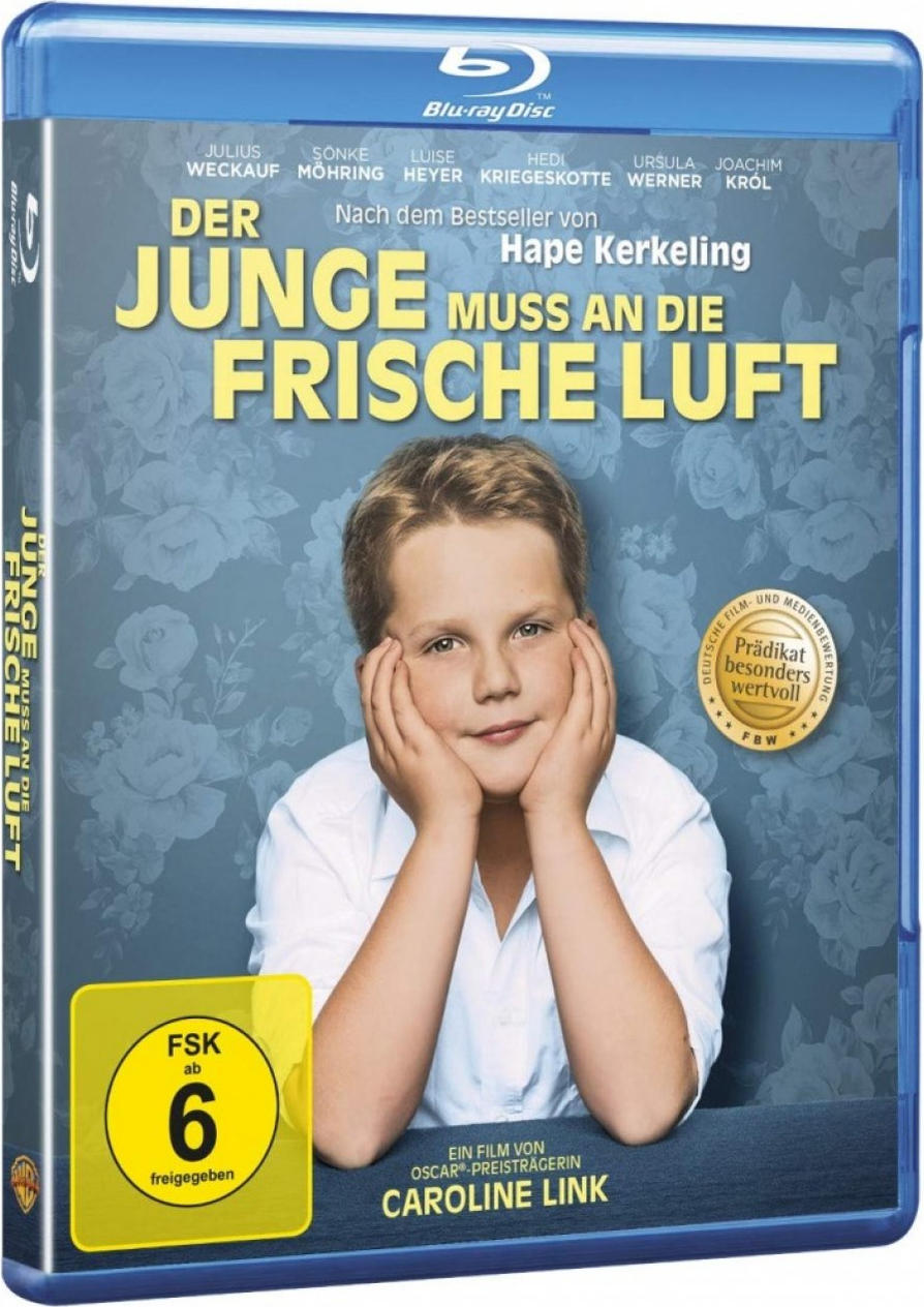 Blu-ray Disc Hülle mit einem Jungen auf dem Cover. Enthält Titel- und Bewertungsinformationen.