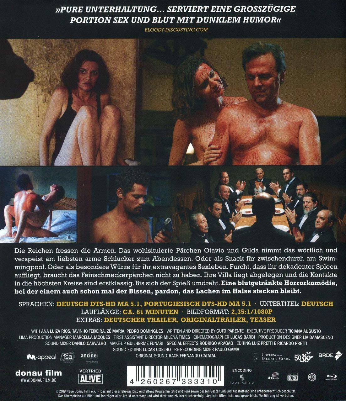 Filmposter mit Personen, Text und einer Szene.