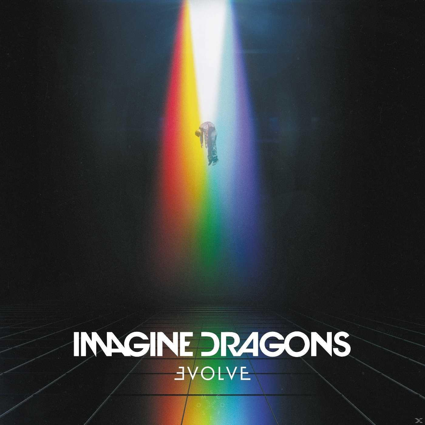 Albumcover. Eine Person fällt durch einen Regenbogenlichtstrahl. Imagine Dragons und Evolve sind unten auf schwarzem Gitterhintergrund geschrieben.
