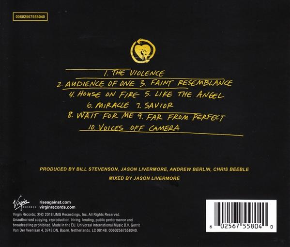 Album hátlapja számlistával: The Violence-től a Voices Off Camera-ig, arany betűkkel és vonalkóddal.