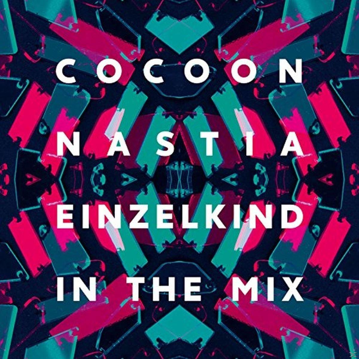 Albumcover mit geometrischem Design in Rot und Blau, mit Text.