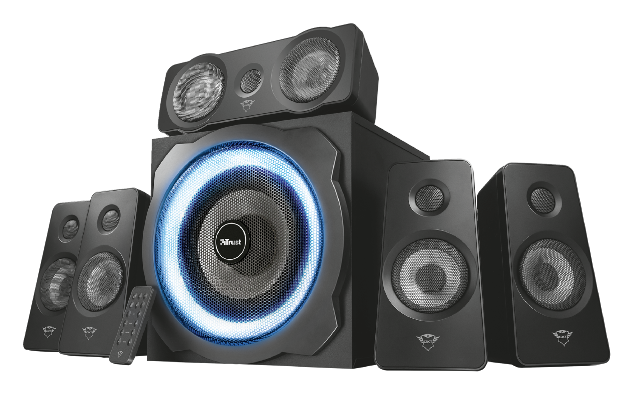Schwarzes Trust-Lautsprecherset: Subwoofer und fünf Satellitenlautsprecher.
