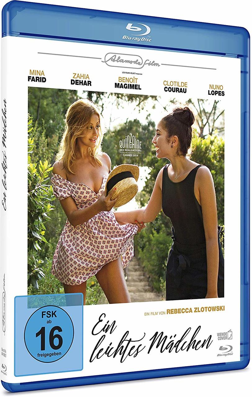 Blu-ray-Filmcover. Zwei Frauen. Grüne Bäume und ein Gebäude im Hintergrund.