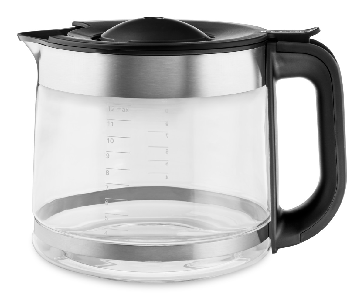 Eine transparente Glaskaffeekanne mit schwarzem Griff und Edelstahlverkleidung.
