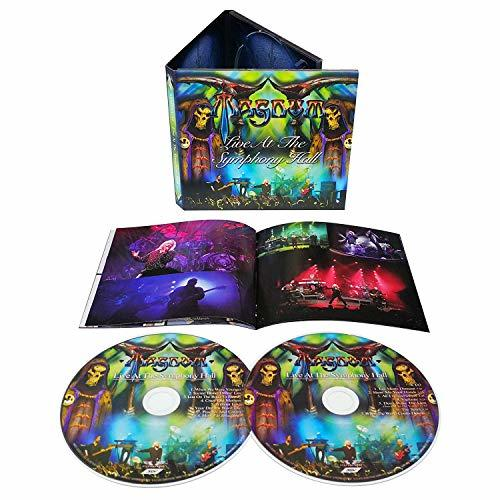 Zwei CDs in einer Hülle mit Kunstwerk eines Skeletts.