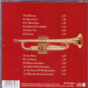 CD mit Noten und Trompete, mit rotem Hintergrund.
