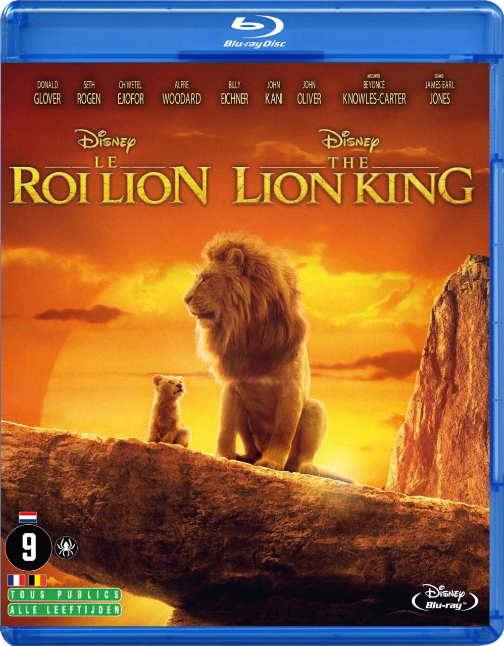Couverture Blu-ray : Le Roi Lion, lion et lionceau sur un rocher, fond de coucher de soleil.