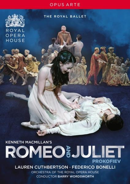 DVD-Cover von 'Romeo und Julia' Ballett, mit Tänzern auf der Bühne.