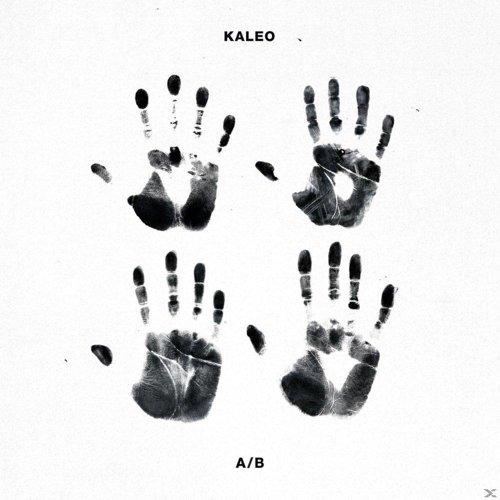 Album borító, négy fekete kézlenyomat fehér háttéren. Album címe A/B.
