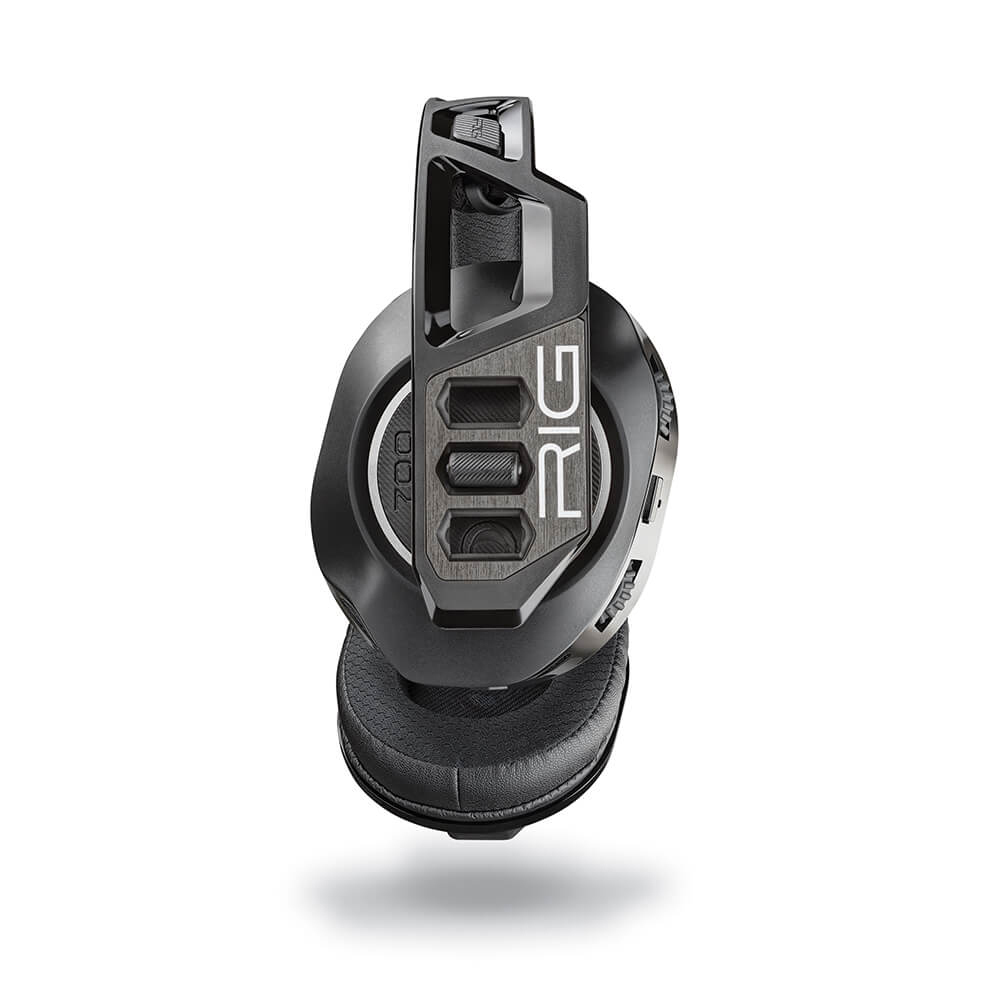 Schwarzes Gaming-Headset, das Rig 700, auf weißem Hintergrund. Der Markenname ist sichtbar.