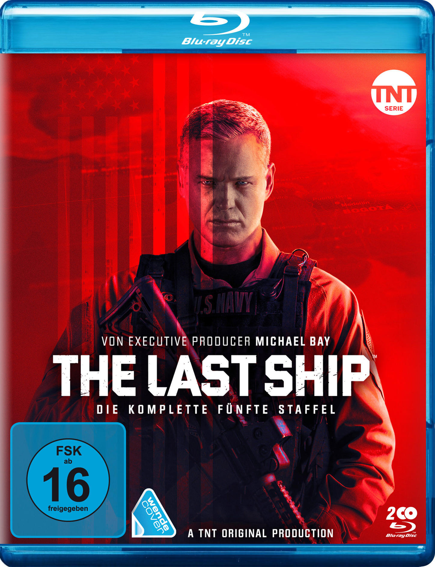 The Last Ship Blu-ray-Cover. Ein Mann in Marineuniform vor rotem Hintergrund.