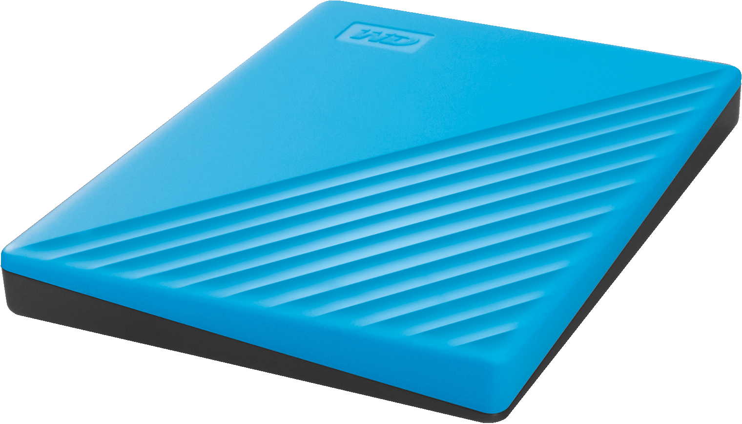 Un disque dur externe bleu avec une surface texturée et un fond noir, incliné sur fond noir.
