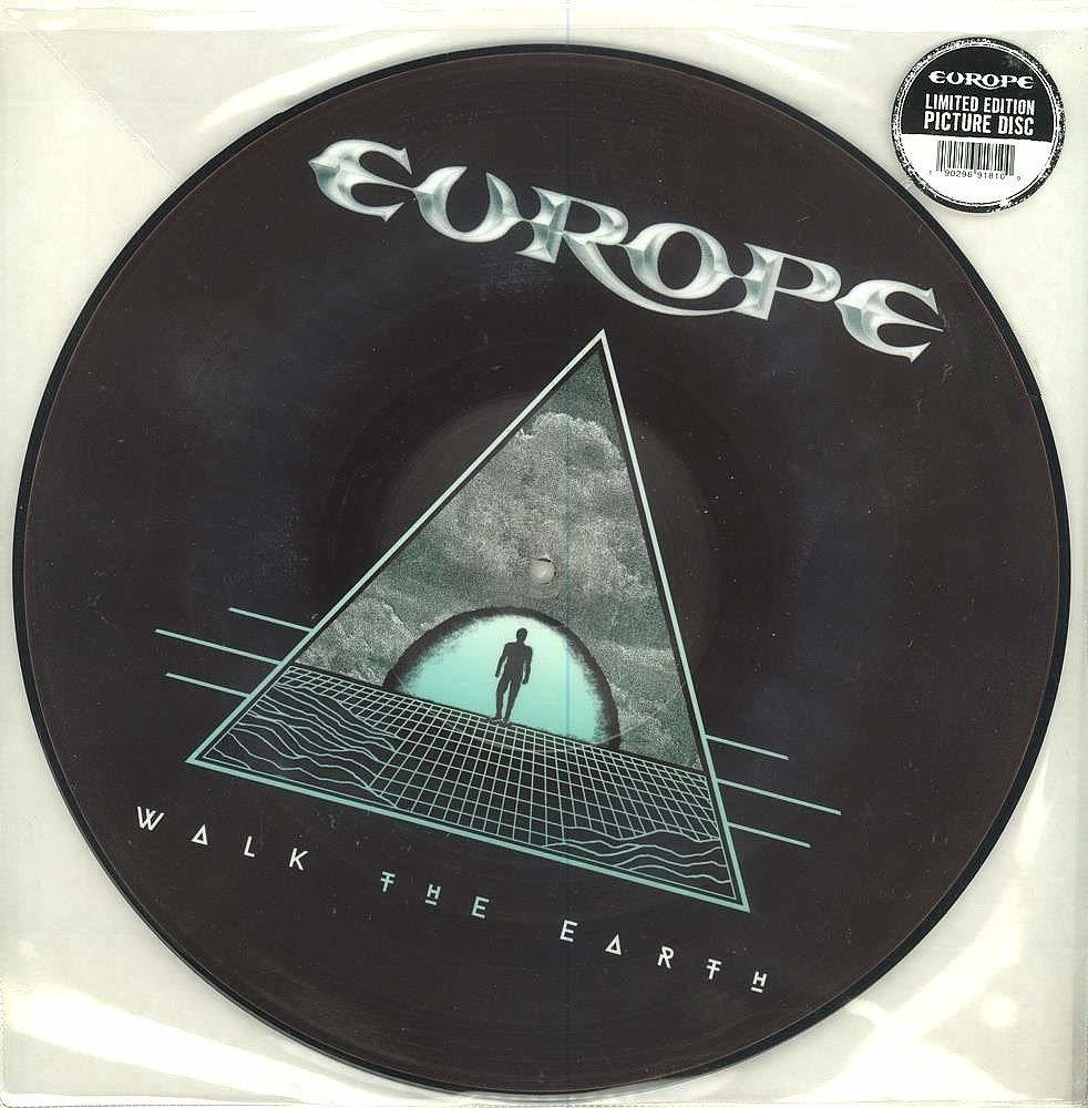 Europe Albumcover, schwarzes Vinyl mit Bandnamen und Mann im Dreieck.