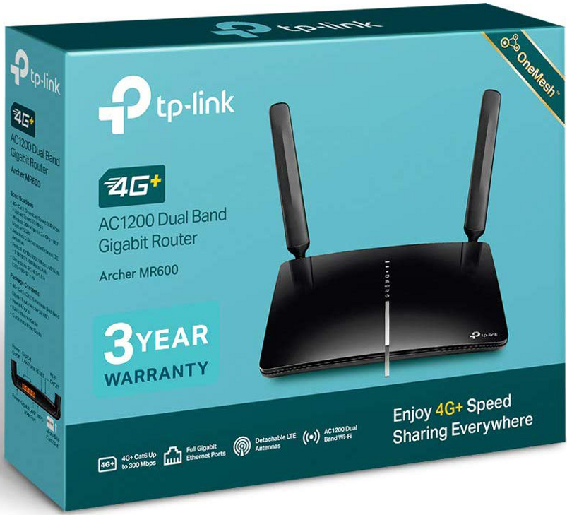 TP-Link Router-Box mit Router-Bild, Antennen und Text auf weißem Hintergrund.