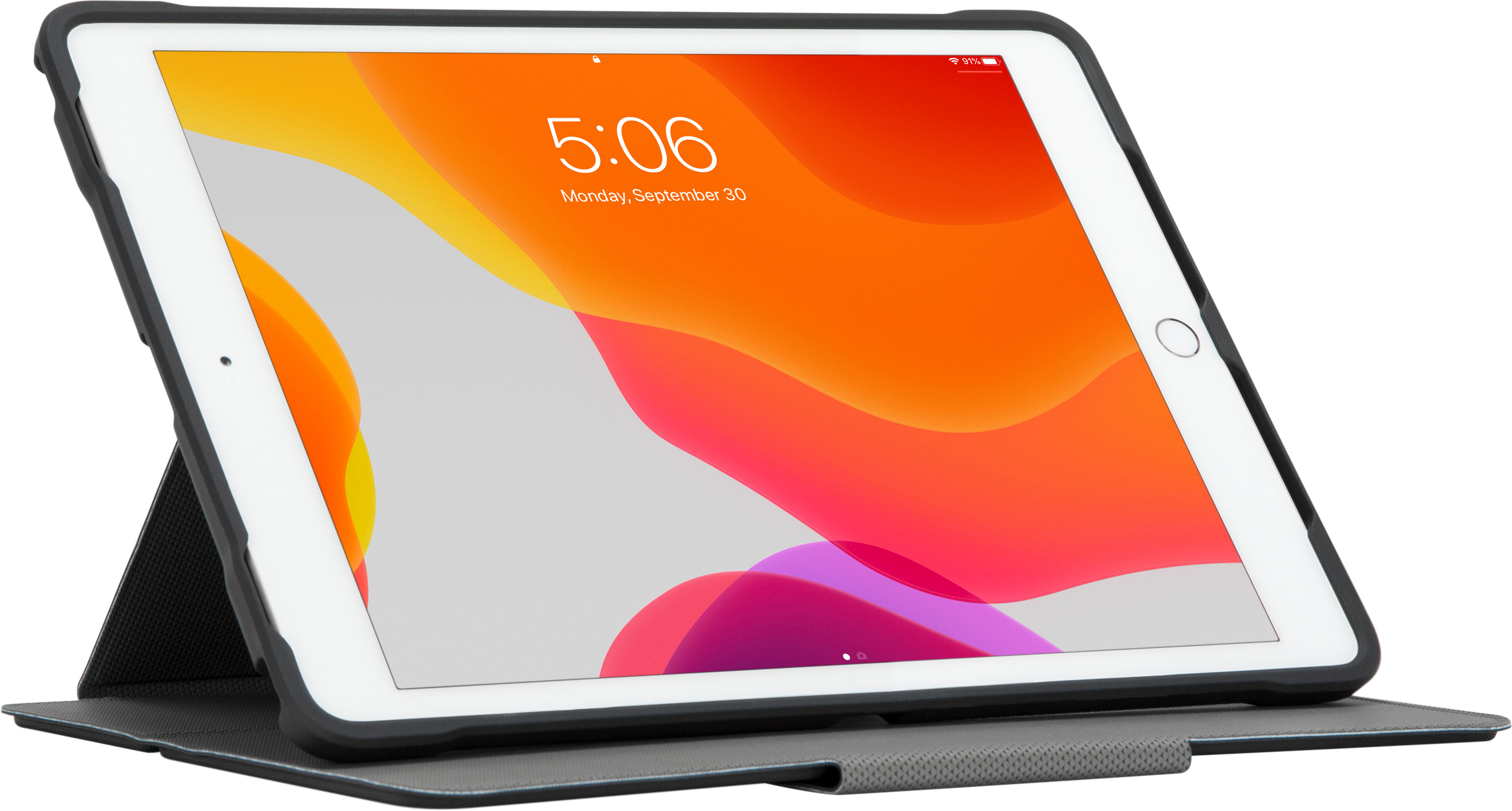 Weißes iPad auf einer Standhülle. Der Bildschirm zeigt ein farbenfrohes abstraktes Design.