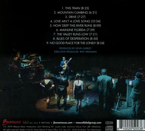 LIVE AT THE SYDNEY OPERA