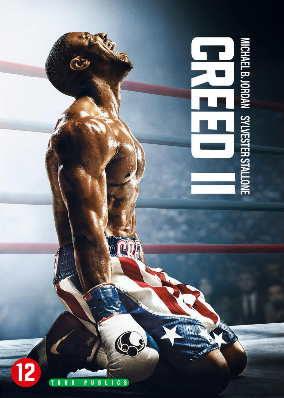 Affiche de film : Un boxeur torse nu s'agenouille, levant les yeux, avec une tenue de boxe rouge et blanche.