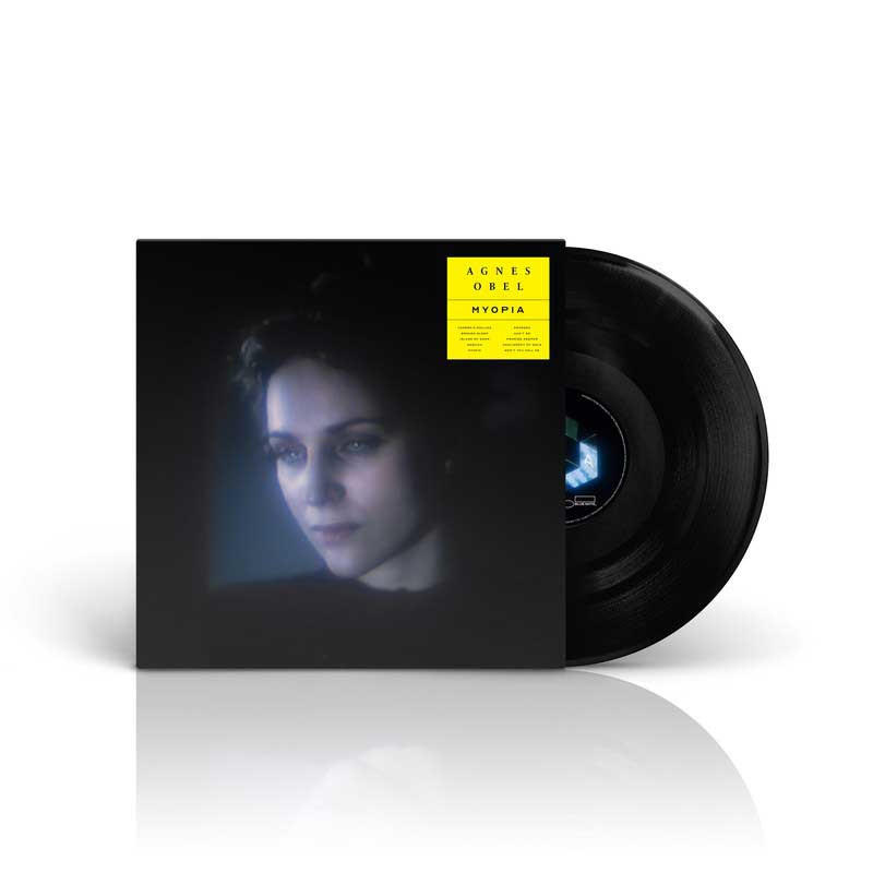 Agnes Obel Vinylplatte mit schwarzem Cover.