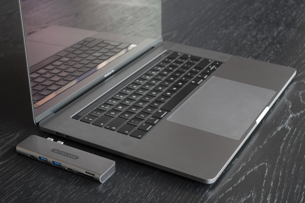 SITECOM Adapter USB + USB-C + HDMI + SD/MicroSD (CN-391)