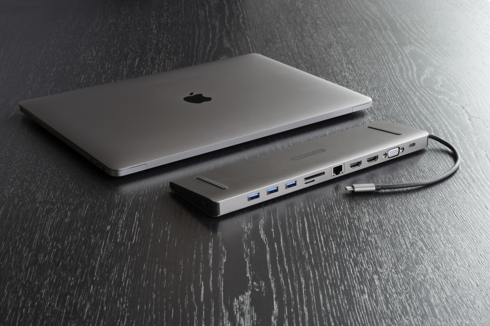 SITECOM Adaptateur USB + USB-C + HDMI + VGA + Ethernet + SD/MicroSD + 3.5 mm (CN-390)