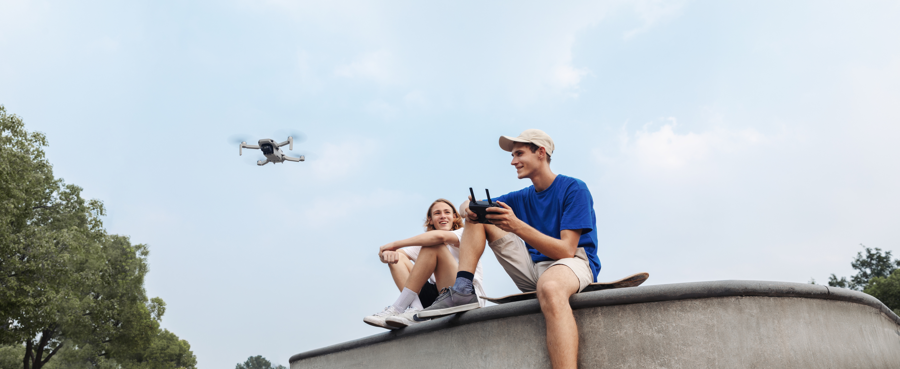 DJI Mavic Mini Fly More Combo Drohne, Hellgrau